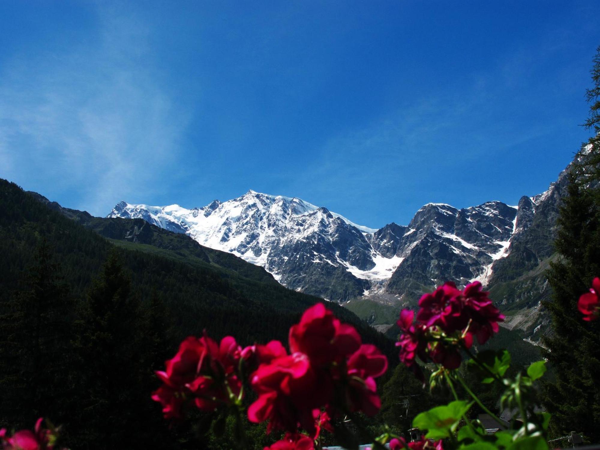 마쿠냐가 Casa Alpina Don Guanella B&B 외부 사진