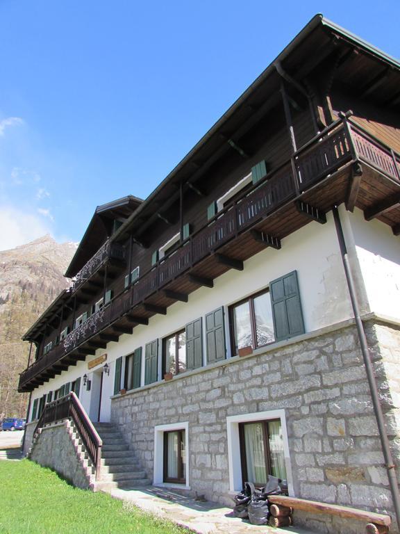 마쿠냐가 Casa Alpina Don Guanella B&B 외부 사진