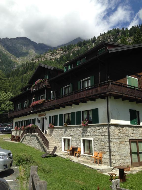 마쿠냐가 Casa Alpina Don Guanella B&B 외부 사진